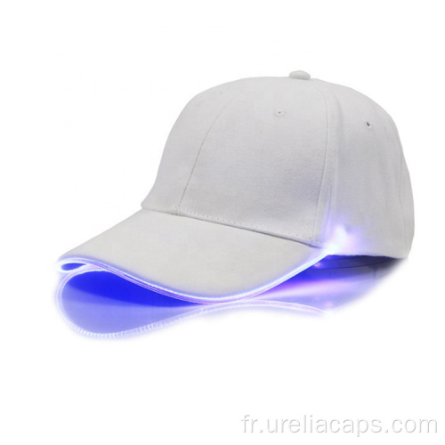 Chapeau de lumières LED colorées